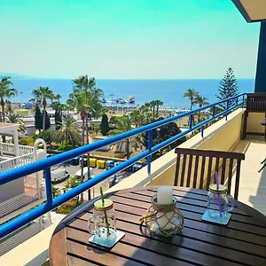 https://buenavista-frente-al-mar-alojamientos-la-torre.es-andalucia.com