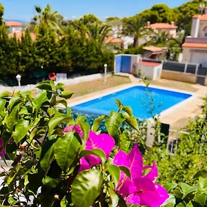 Lovely House Near To The Beach With Pool Сasa de vacaciones